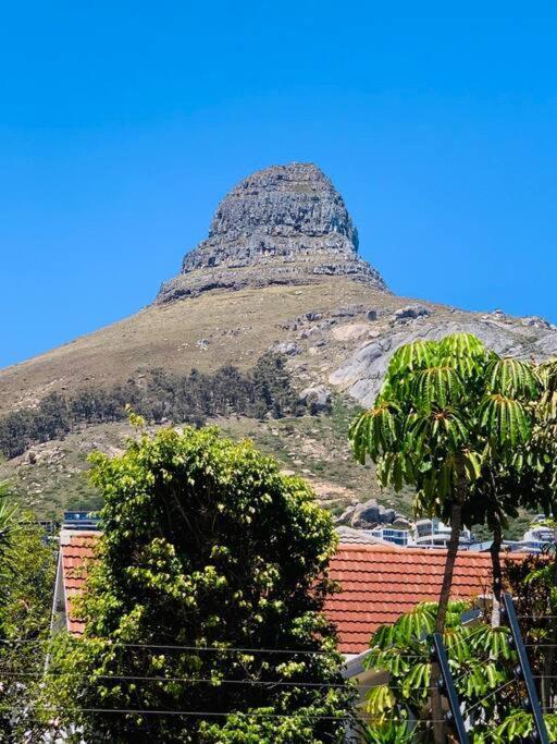 1-Bedroom Sea Point Gem - Perfect Location! Cape Town Eksteriør bilde